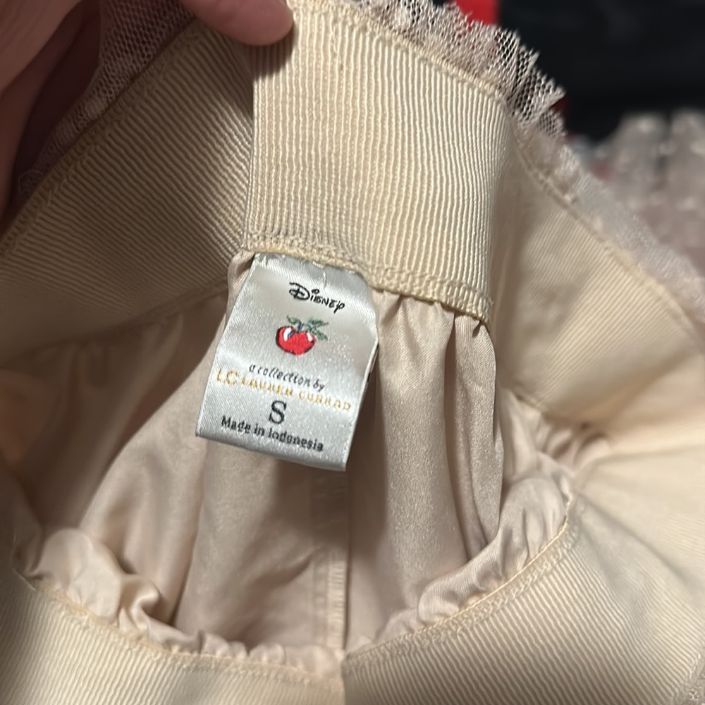 Skirt - Picture 2 of 4